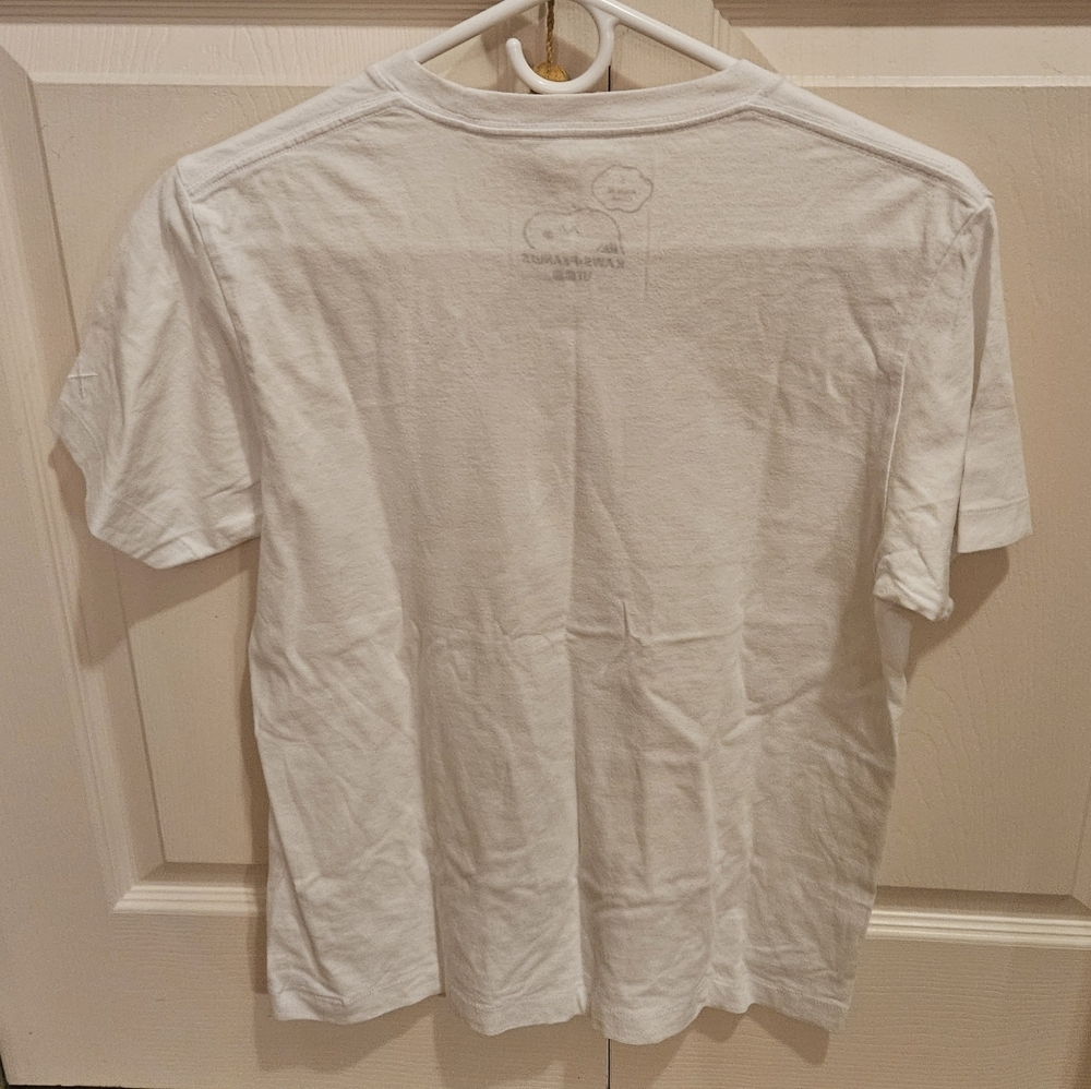 KAWS x Peanuts Uniqlo UT T-shirt 2017, NEW - Picture 7 of 10
